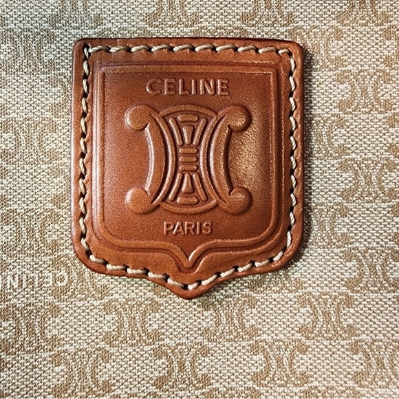 Celine Macadam Triomphe Travel bag/duffle EUC
C.O.A. included - Picture 2 of 15